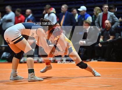 Thumbnail 1 in UIL Wrestling 5A-6A Finals (3rd-5th Place Bouts) photogallery.