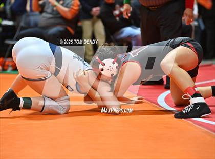 Thumbnail 2 in UIL Wrestling 5A-6A Finals (3rd-5th Place Bouts) photogallery.
