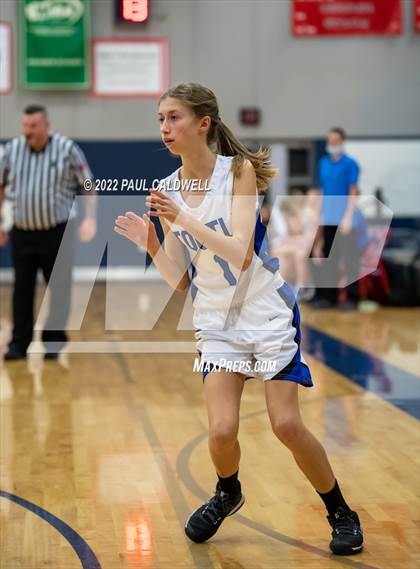 Thumbnail 2 in Toutle Lake vs South Bend (WIAA 2B District Playoff) photogallery.