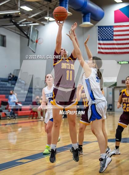 Thumbnail 2 in Toutle Lake vs South Bend (WIAA 2B District Playoff) photogallery.