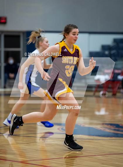 Thumbnail 2 in Toutle Lake vs South Bend (WIAA 2B District Playoff) photogallery.