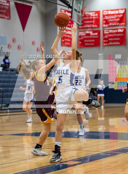 Thumbnail 1 in Toutle Lake vs South Bend (WIAA 2B District Playoff) photogallery.