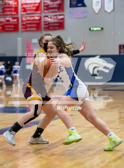 Thumbnail 1 in Toutle Lake vs South Bend (WIAA 2B District Playoff) photogallery.