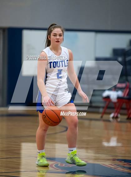 Thumbnail 2 in Toutle Lake vs South Bend (WIAA 2B District Playoff) photogallery.