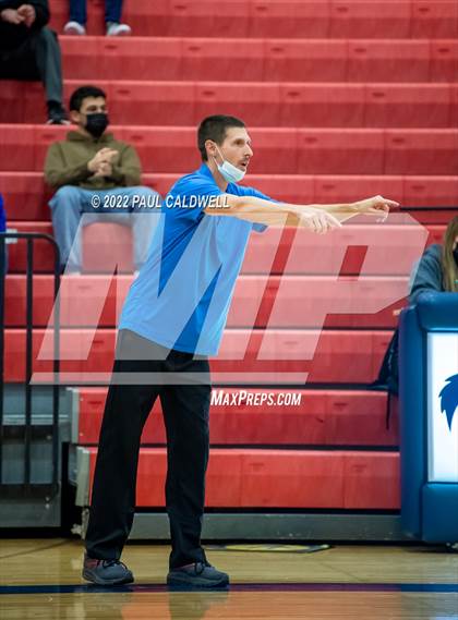 Thumbnail 2 in Toutle Lake vs South Bend (WIAA 2B District Playoff) photogallery.