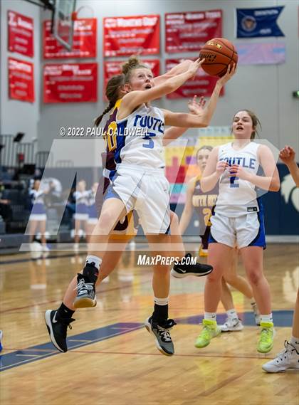 Thumbnail 1 in Toutle Lake vs South Bend (WIAA 2B District Playoff) photogallery.