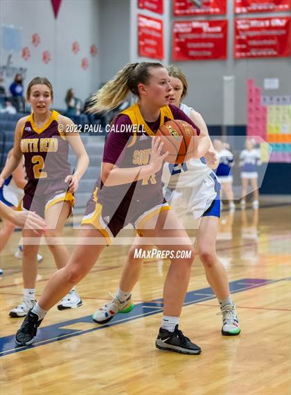 Thumbnail 3 in Toutle Lake vs South Bend (WIAA 2B District Playoff) photogallery.