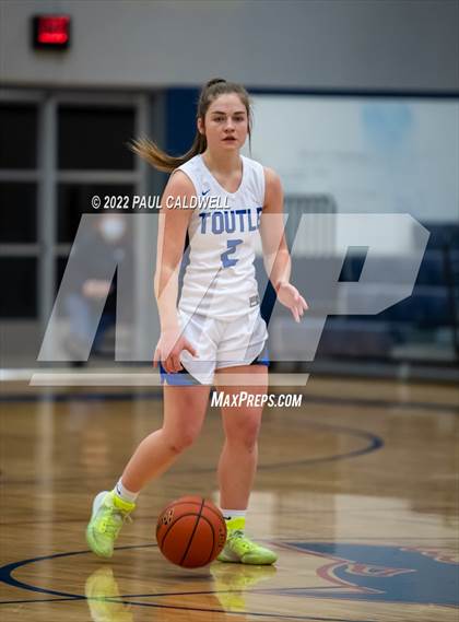 Thumbnail 3 in Toutle Lake vs South Bend (WIAA 2B District Playoff) photogallery.