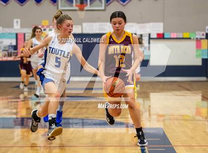 Thumbnail 3 in Toutle Lake vs South Bend (WIAA 2B District Playoff) photogallery.