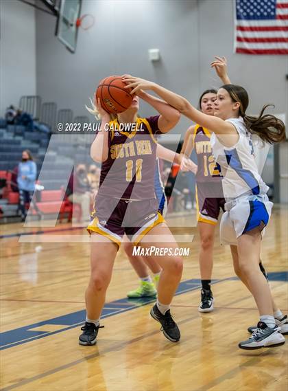 Thumbnail 2 in Toutle Lake vs South Bend (WIAA 2B District Playoff) photogallery.