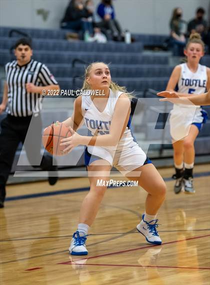 Thumbnail 1 in Toutle Lake vs South Bend (WIAA 2B District Playoff) photogallery.