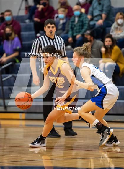 Thumbnail 1 in Toutle Lake vs South Bend (WIAA 2B District Playoff) photogallery.