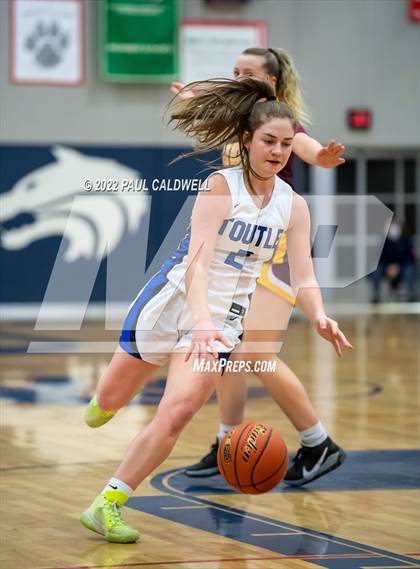 Thumbnail 1 in Toutle Lake vs South Bend (WIAA 2B District Playoff) photogallery.