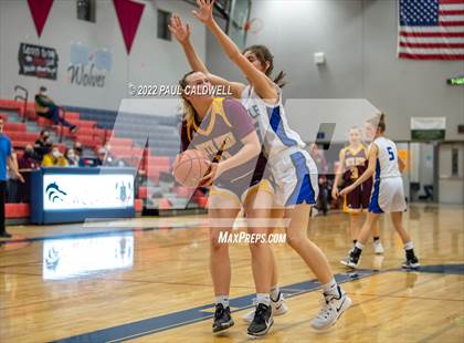 Thumbnail 3 in Toutle Lake vs South Bend (WIAA 2B District Playoff) photogallery.