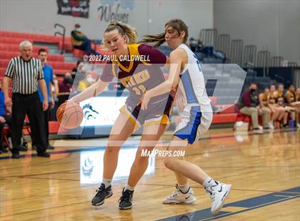 Thumbnail 1 in Toutle Lake vs South Bend (WIAA 2B District Playoff) photogallery.