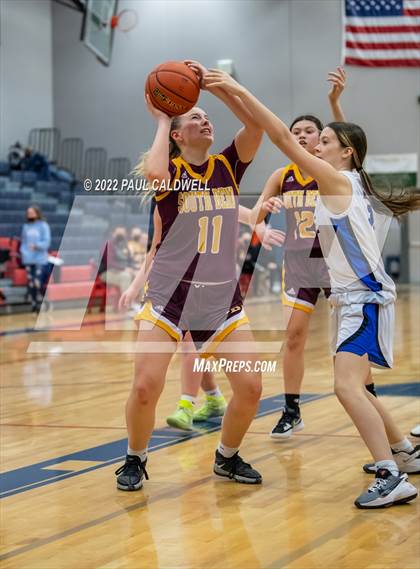 Thumbnail 3 in Toutle Lake vs South Bend (WIAA 2B District Playoff) photogallery.
