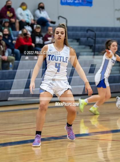 Thumbnail 2 in Toutle Lake vs South Bend (WIAA 2B District Playoff) photogallery.