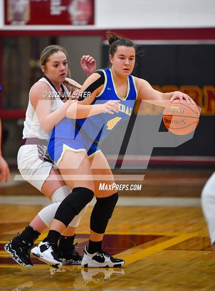 Thumbnail 1 in Thorndale vs Rockdale (Thorndale Shootout) photogallery.