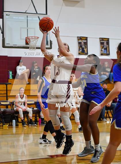 Thumbnail 1 in Thorndale vs Rockdale (Thorndale Shootout) photogallery.
