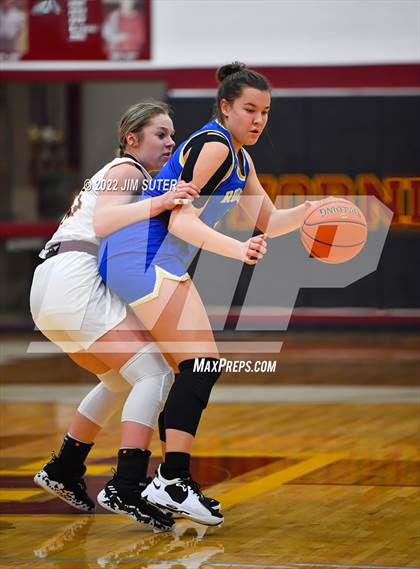Thumbnail 3 in Thorndale vs Rockdale (Thorndale Shootout) photogallery.