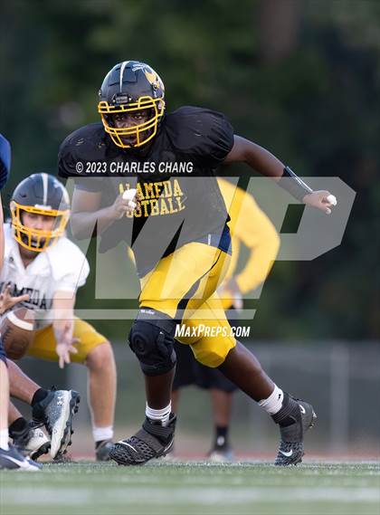 Thumbnail 1 in Alameda vs Berean Christian (Scrimmage) photogallery.