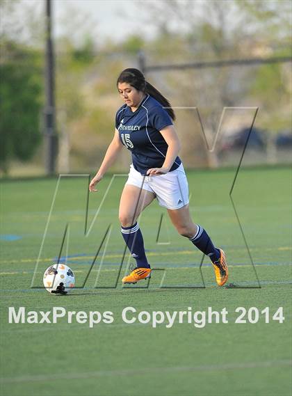 Thumbnail 1 in Standley Lake vs. Mountain Vista (CHSAA 5A Round 2) photogallery.