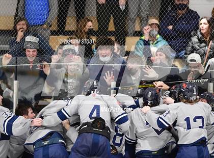Thumbnail 1 in Kent vs. Avon Old Farms (Avon Christmas Classic Final) photogallery.