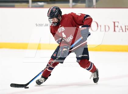 Thumbnail 2 in Kent vs. Avon Old Farms (Avon Christmas Classic Final) photogallery.