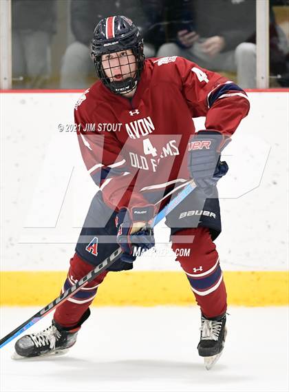 Thumbnail 3 in Kent vs. Avon Old Farms (Avon Christmas Classic Final) photogallery.