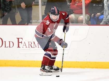 Thumbnail 3 in Kent vs. Avon Old Farms (Avon Christmas Classic Final) photogallery.