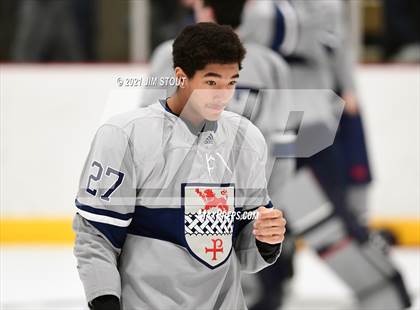 Thumbnail 2 in Kent vs. Avon Old Farms (Avon Christmas Classic Final) photogallery.