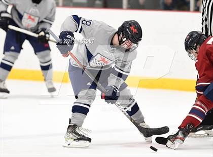 Thumbnail 1 in Kent vs. Avon Old Farms (Avon Christmas Classic Final) photogallery.