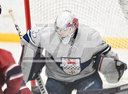 Thumbnail 3 in Kent vs. Avon Old Farms (Avon Christmas Classic Final) photogallery.