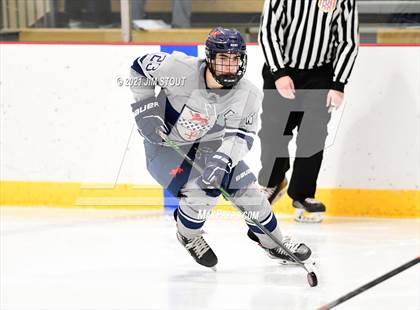 Thumbnail 3 in Kent vs. Avon Old Farms (Avon Christmas Classic Final) photogallery.