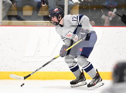 Thumbnail 2 in Kent vs. Avon Old Farms (Avon Christmas Classic Final) photogallery.