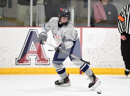 Thumbnail 2 in Kent vs. Avon Old Farms (Avon Christmas Classic Final) photogallery.