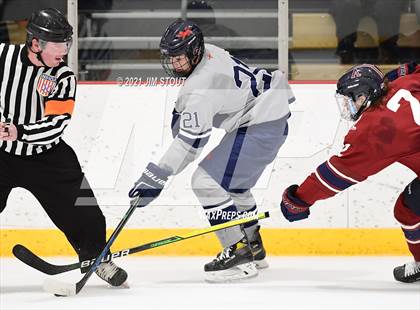 Thumbnail 2 in Kent vs. Avon Old Farms (Avon Christmas Classic Final) photogallery.