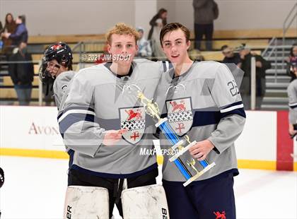 Thumbnail 3 in Kent vs. Avon Old Farms (Avon Christmas Classic Final) photogallery.