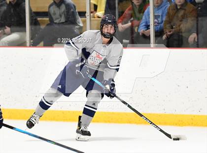 Thumbnail 2 in Kent vs. Avon Old Farms (Avon Christmas Classic Final) photogallery.