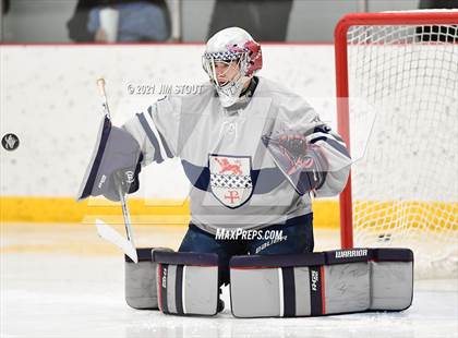 Thumbnail 2 in Kent vs. Avon Old Farms (Avon Christmas Classic Final) photogallery.