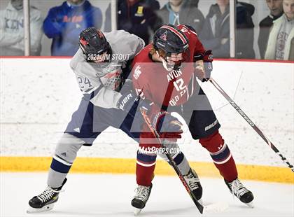 Thumbnail 2 in Kent vs. Avon Old Farms (Avon Christmas Classic Final) photogallery.