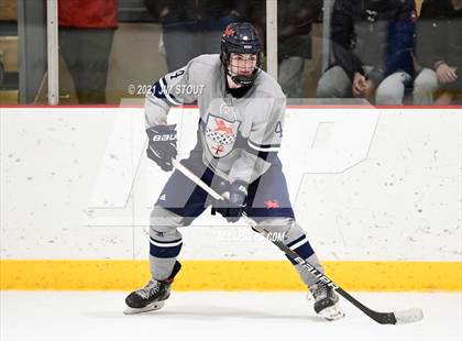 Thumbnail 1 in Kent vs. Avon Old Farms (Avon Christmas Classic Final) photogallery.