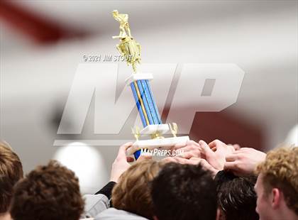 Thumbnail 2 in Kent vs. Avon Old Farms (Avon Christmas Classic Final) photogallery.