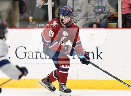 Thumbnail 1 in Kent vs. Avon Old Farms (Avon Christmas Classic Final) photogallery.