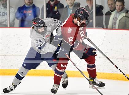 Thumbnail 3 in Kent vs. Avon Old Farms (Avon Christmas Classic Final) photogallery.