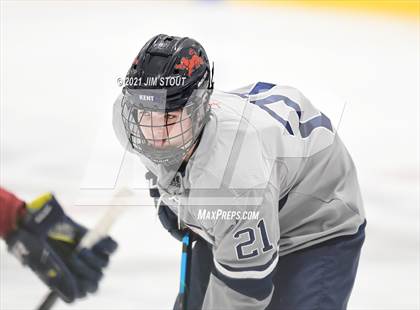 Thumbnail 3 in Kent vs. Avon Old Farms (Avon Christmas Classic Final) photogallery.