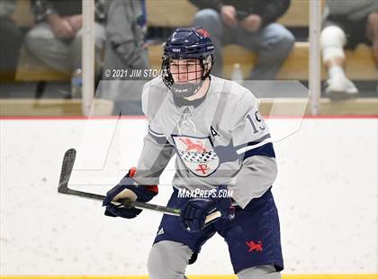 Thumbnail 1 in Kent vs. Avon Old Farms (Avon Christmas Classic Final) photogallery.