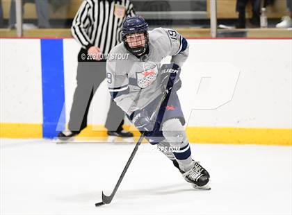 Thumbnail 2 in Kent vs. Avon Old Farms (Avon Christmas Classic Final) photogallery.