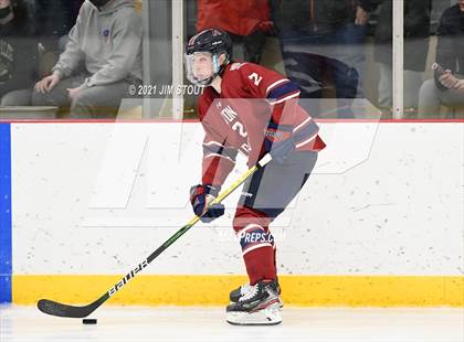 Thumbnail 1 in Kent vs. Avon Old Farms (Avon Christmas Classic Final) photogallery.