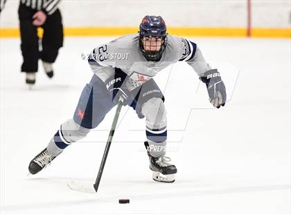 Thumbnail 2 in Kent vs. Avon Old Farms (Avon Christmas Classic Final) photogallery.